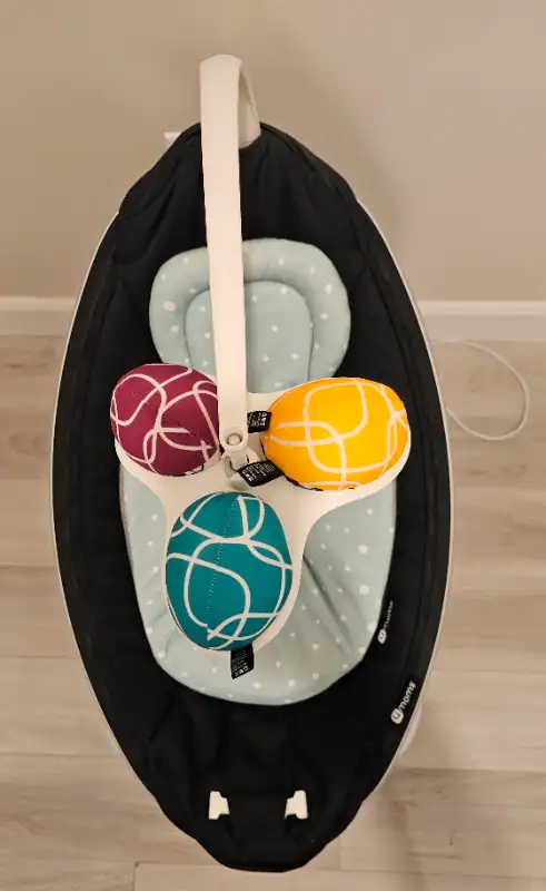 4moms Mamaroo Swing for sale!! in Playpens, Swings & Saucers in City of Halifax - Image 3