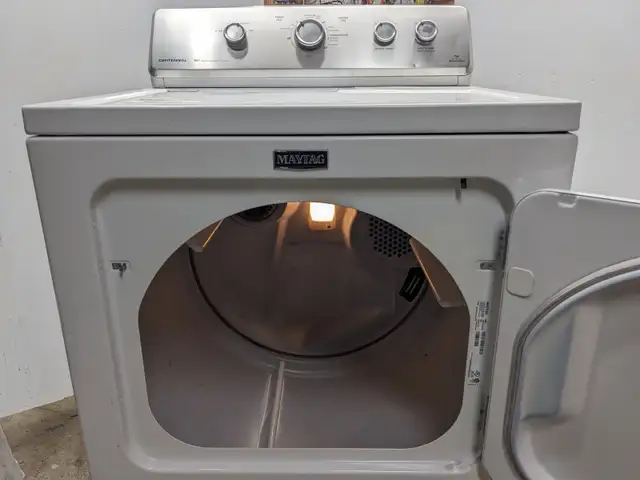 Maytag Clothes Dryer460680357877524481