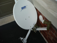 New condition Ariza Satellite Dish with LNB