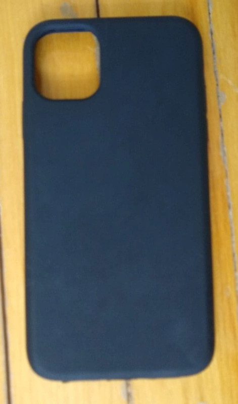 Coque de iPhone 11 dans Téléphones cellulaires  à Saguenay
