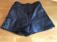 Short cuir femme