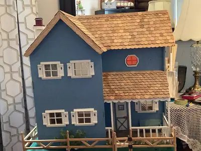 Doll house, View more