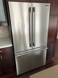 Frigidaire Professional Refrigerator... LIKE NEW!