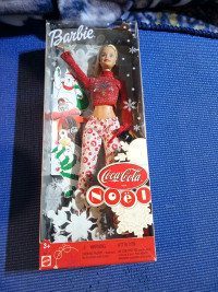 2002 Coca-Cola Noel Barbie doll