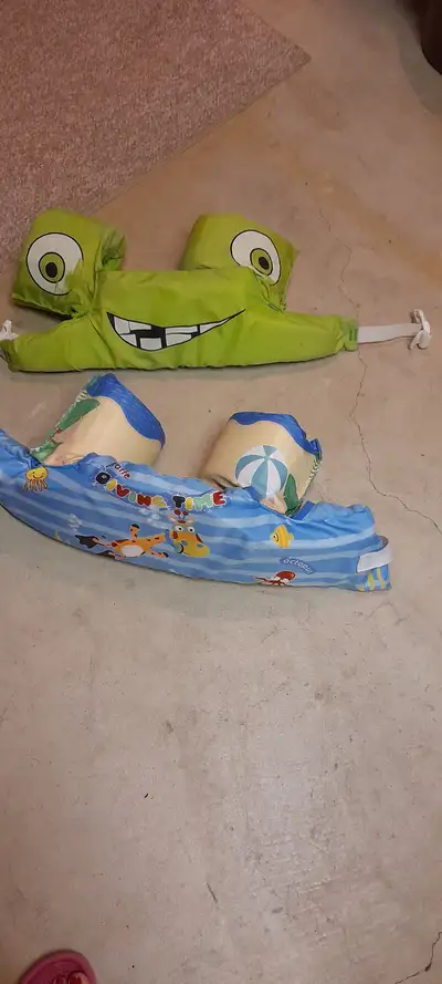 Stearns life jacket $10.00 each or 2/15.00