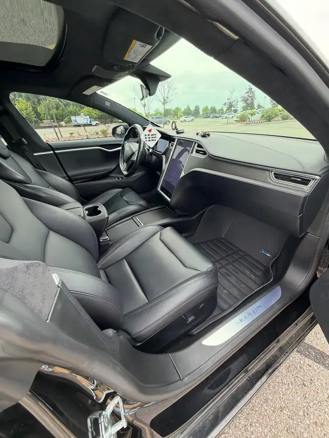2017 Tesla Model S 100D – 143,000 km – Clean Title in Cars & Trucks in Mississauga / Peel Region - Image 7