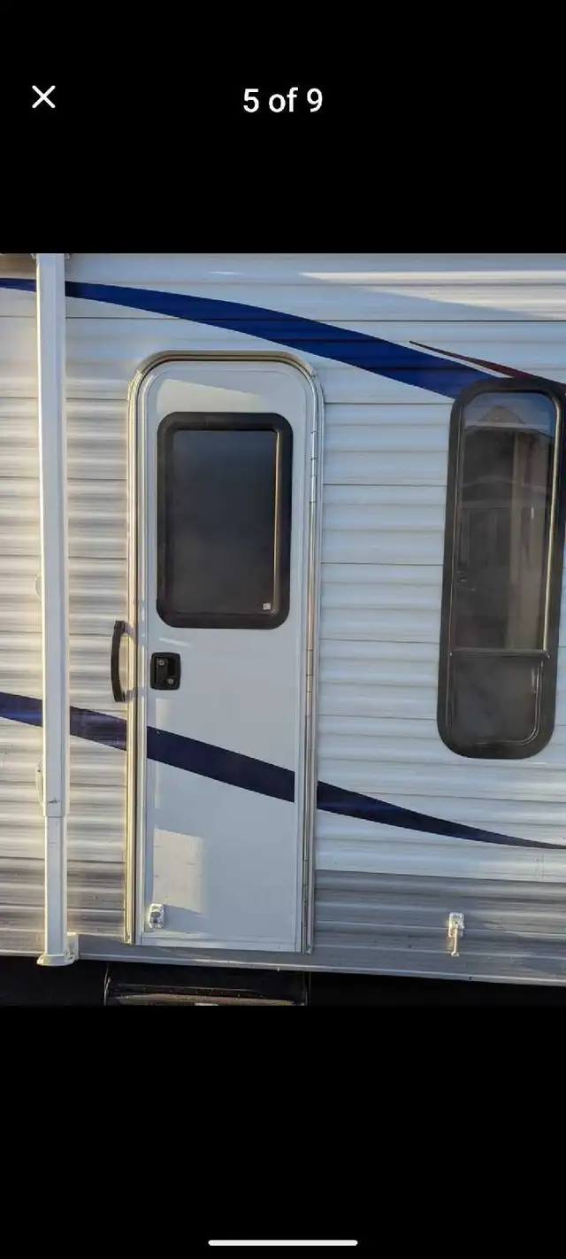 camper trailer rental in Ontario in Canada - Image 3