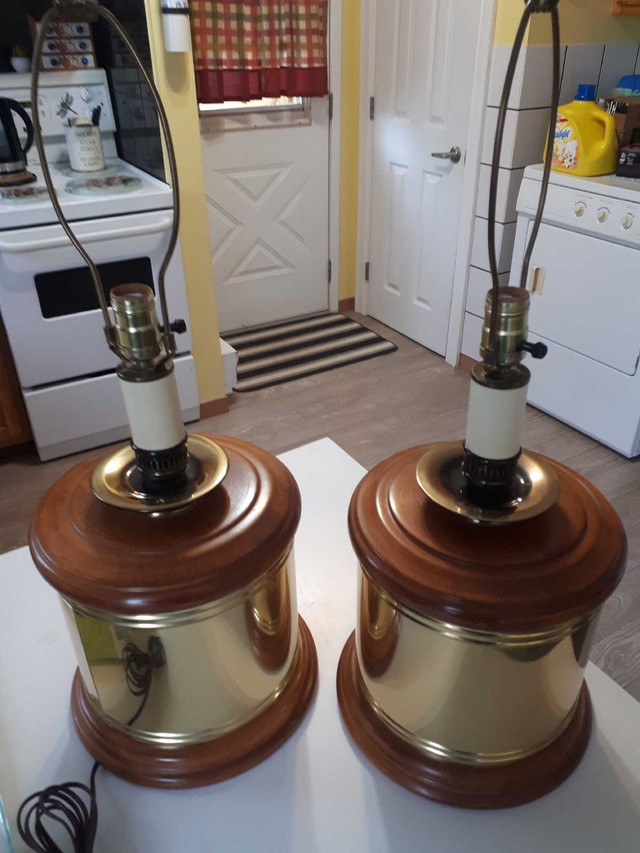 Vintage Set of Hardwood and Brass Lamps.. in Home Décor & Accents in New Glasgow - Image 3