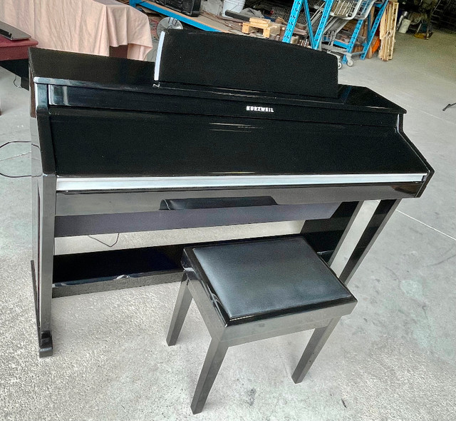 “Kurzweil” Digital Piano (Model MP20FR) w Bench (MINT!) in Pianos & Keyboards in Mississauga / Peel Region - Image 3