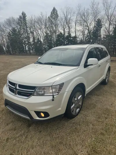 2013 DODGE JOURNEY AWD CLEAN TITLE SAFETIED $10,800