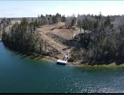 Beautiful waterfront property ready for development of your new home. Complete privacy Waterfront wi...