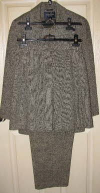 Ladies Vntg 3PC Tweed Suit Jacket Pants Skirt Like New Wool Sm