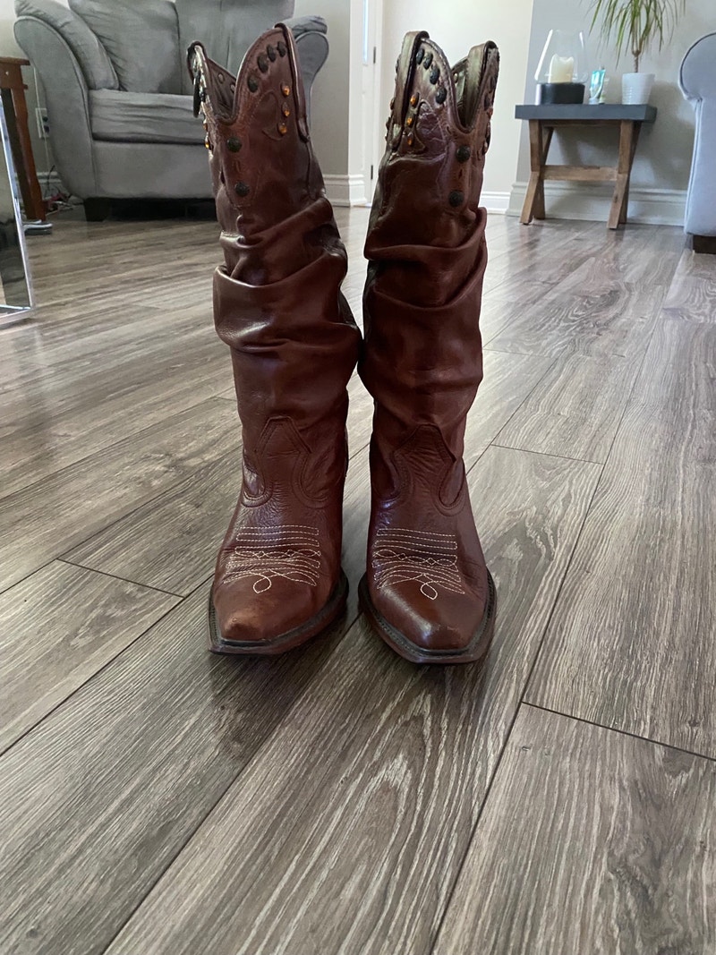 Cowboy Boots size 10 Women's Shoes Barrie Kijiji
