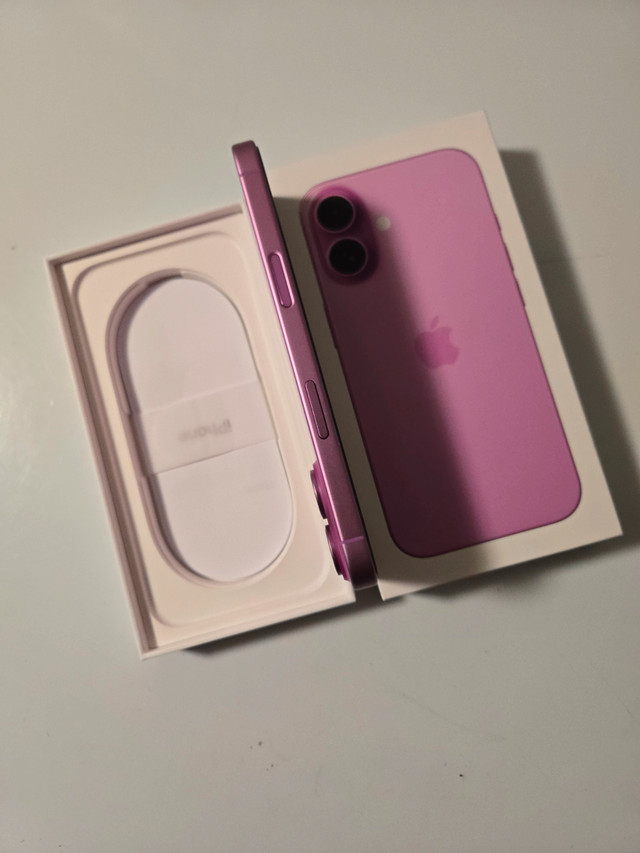 LNIB Apple iPhone 16 -128Gb- Pink Warranty in Cell Phones in City of Toronto - Image 4