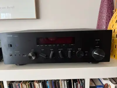 Yamaha R-N600A, View more