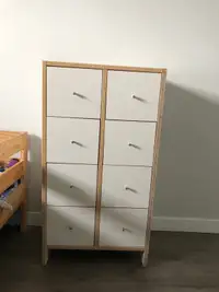 Chest of 8 drawers 