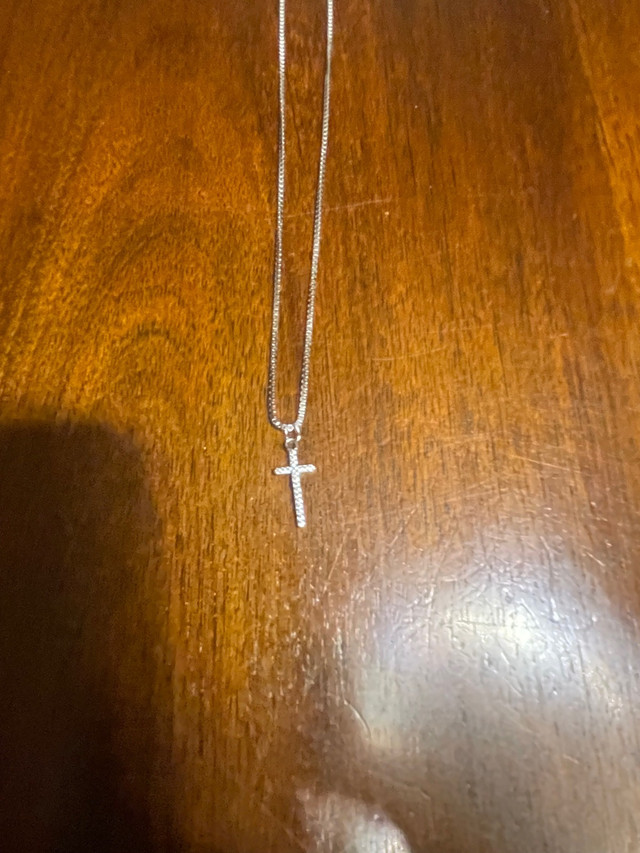 925 Silver  Cross Necklace 20” in Jewellery & Watches in Annapolis Valley - Image 3