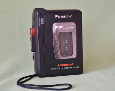 Panasonic RQ-L309 Handheld Portable Cassette Voice Recorder Audio Player Used - Good condition works...