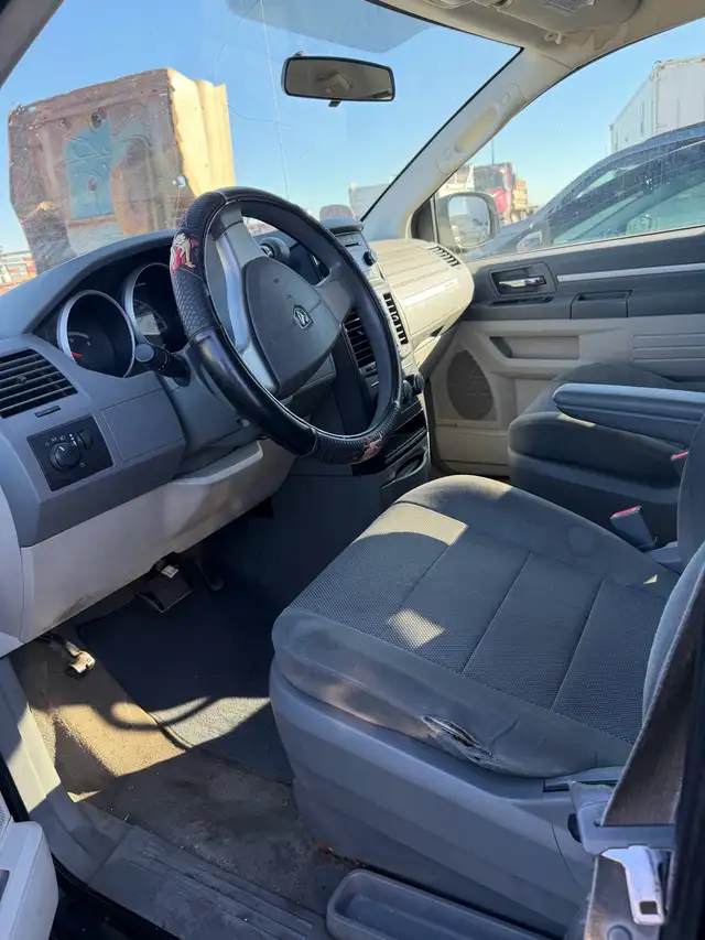 2009 dodge caravan 581029147591331845