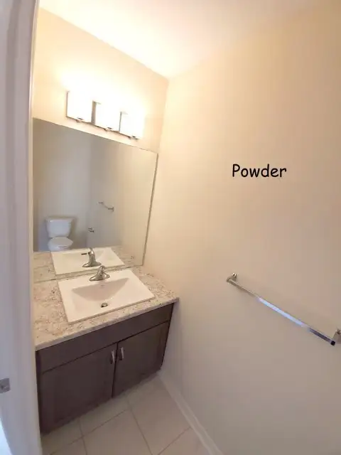 2 bedroom 1.5 bathroom Condo for lease in Milton in Long Term Rentals in Oakville / Halton Region - Image 5