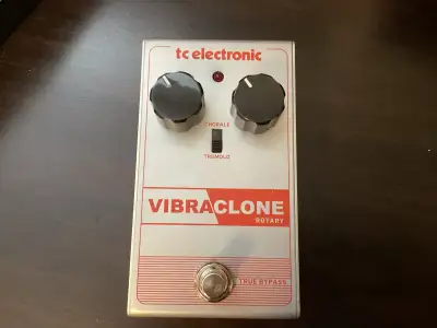 TC ELECTRONIC  Vibraclone rotary pedal, View more