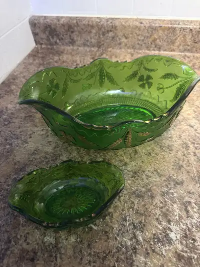 Green Glass Bowl Set, View more