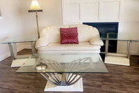 Beautiful Coffee Table & 2 End Tables  