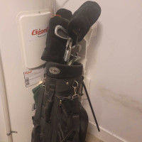 Right Handed Golf Club Set with Bag
