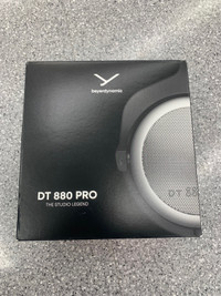 Beyerdynamic DT 880 Pro Headphones