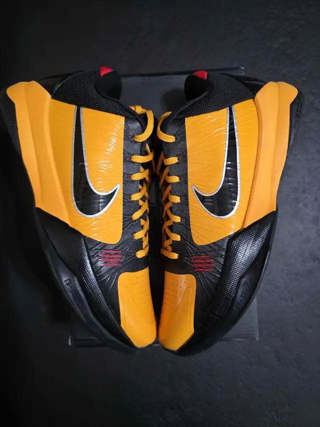 Kobe 5 Bruce Lee in Men's Shoes in Mississauga / Peel Region - Image 4
