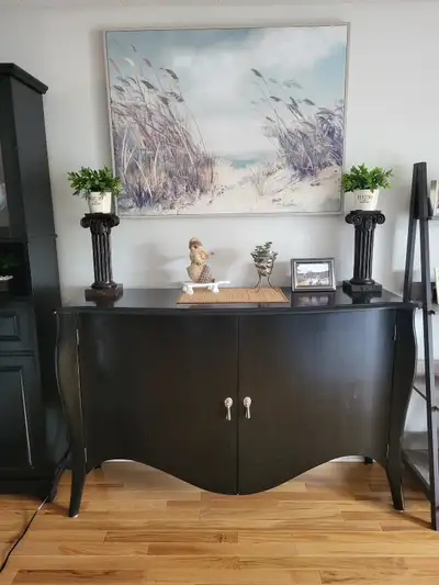 Buffet for dinning room to give away, View more