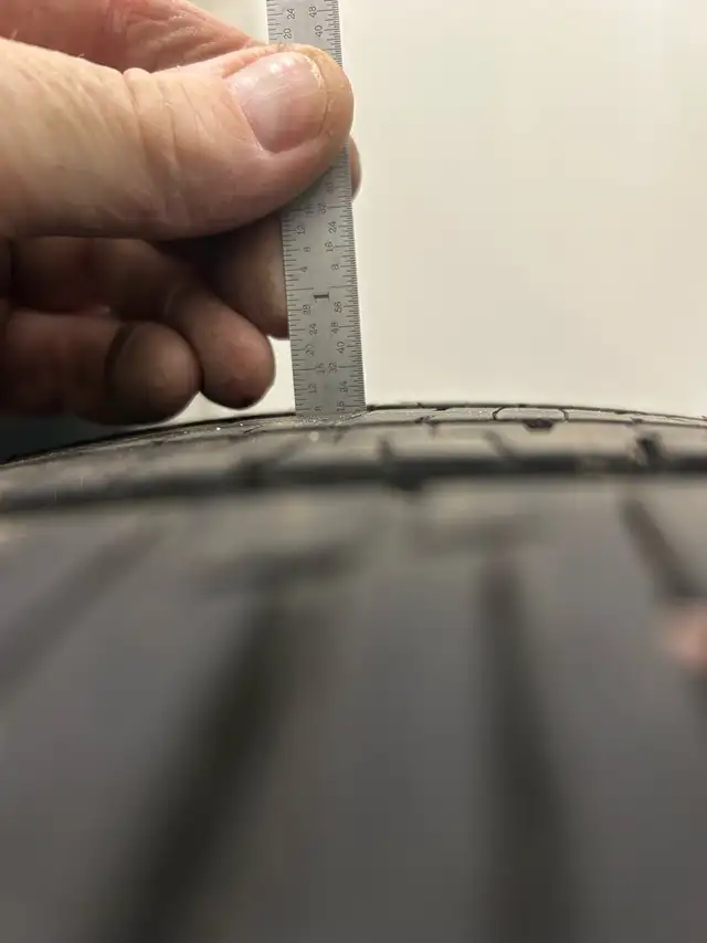 Chevy Orlando 18” factory aluminum rims with tires in Tires & Rims in Regina - Image 3