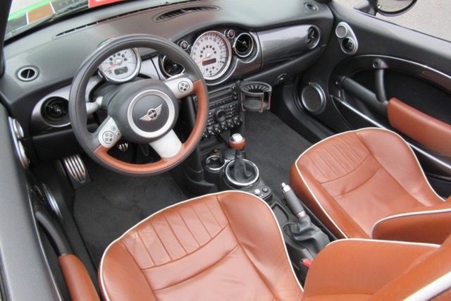 Mini Cooper S Cabriolet — photo 4