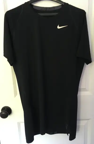NIKE PRO DRI-FIT T-SHIRTS (XL), View more