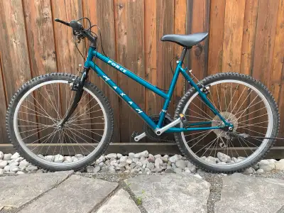 womens bike in Bikes in Oakville Halton Region Kijiji Marketplaces