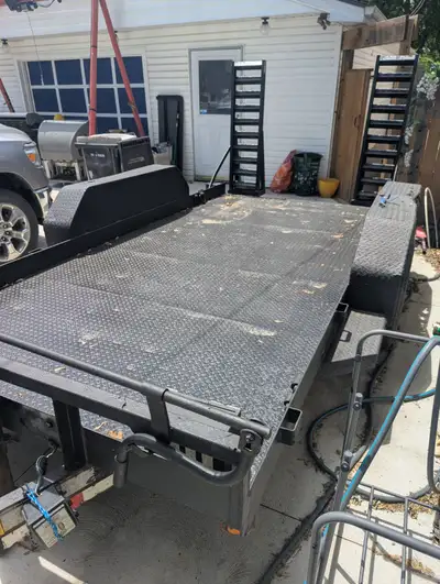 Heavy duty, car hauler, works fine just needs a little TLC. Price reflects that. Text or call.