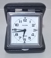 Vintage Allegro Travel Alarm Clock - 11 Jewels