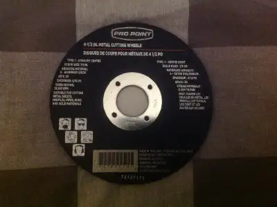 J'ai à vendre des disques de coupe et meules pour métaux PRO POINT, pour meuleuse ou grinder. Le dis...