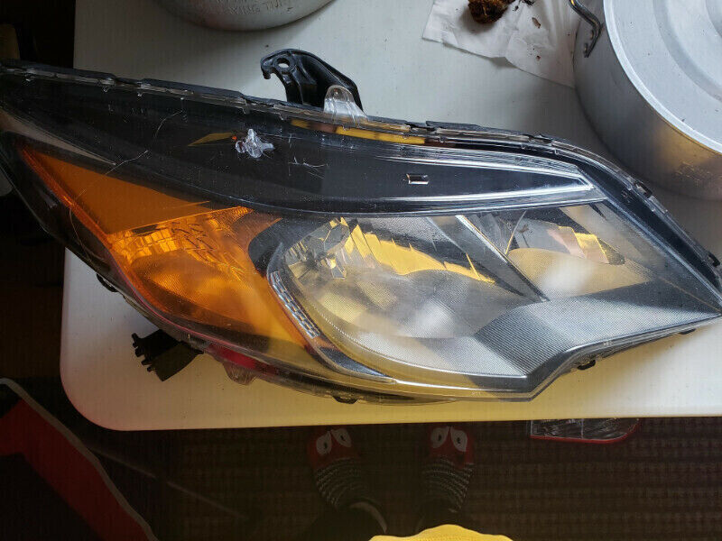 2014 Honda Civic Headlight Auto Body Parts Winnipeg Kijiji