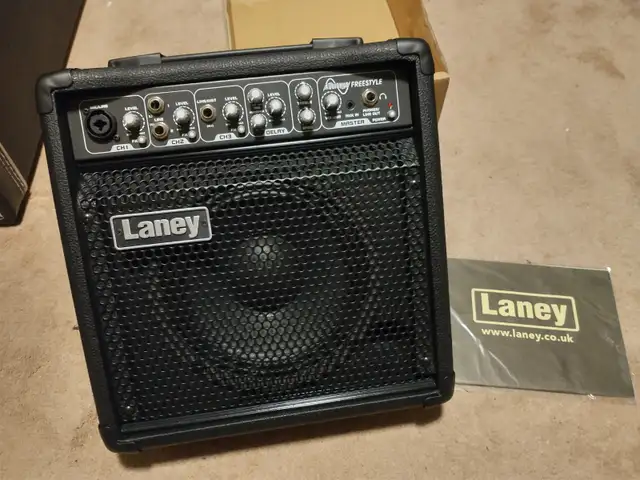 Laney Audiohub Combo AH-Freestyle 5-Watt 1x8" Amplificateur port in Pianos & Keyboards in Laval / North Shore - Image 6