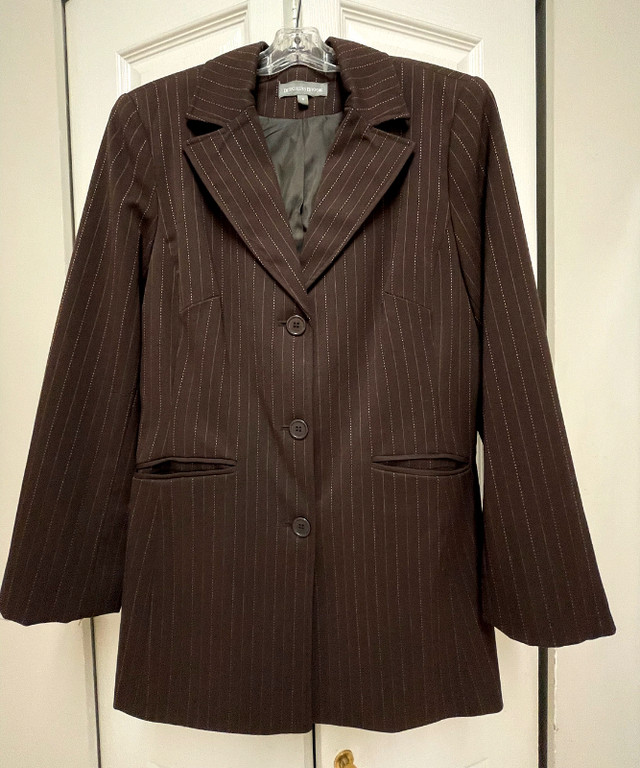 Like New Brown Pinstripe Blazer, size 8 in Women's - Tops & Outerwear in Delta/Surrey/Langley