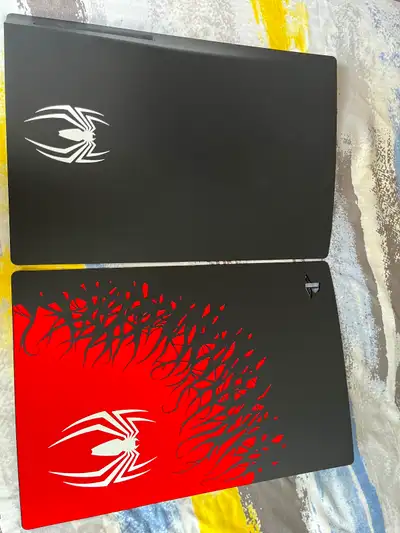 A vendre : jeux PS5, PS4, Faceplate PS5, Artbooks, View more