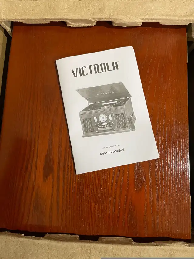 Victrola Navigator 8-in-1 Classic Bluetooth Record in General Electronics in Mississauga / Peel Region - Image 6
