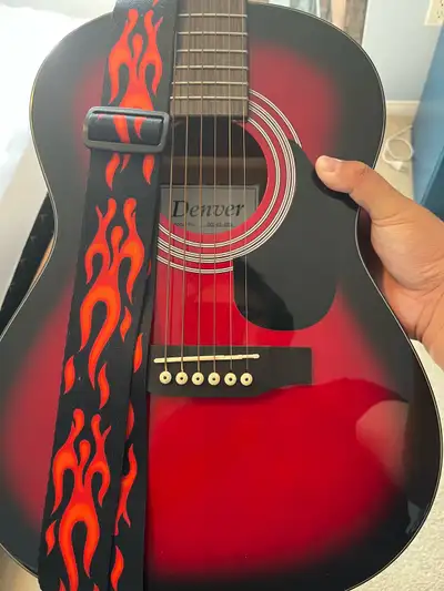 Selling my Denver DD34S-RED 3/4 size acoustic guitar in excellent (A-grade) condition. ✔️ Beautiful...