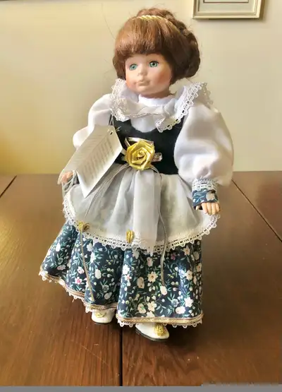 11” Bradley Porcelain Doll Collectable Vintage Dress Stand, View more