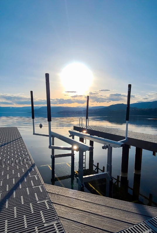 Okanagan's Strongest Hydraulic Boat Lift! in Other in Vernon - Image 2