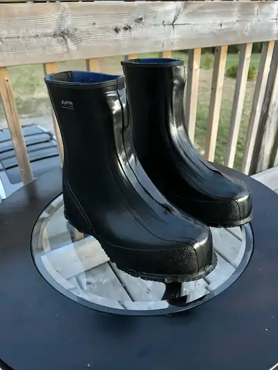 Acton Bradford Overshoes  Waterproof and Slip-Resistant  sz7, View more