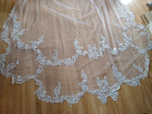 NEW - Cathedral Wedding Veil - Double Petal Scalloped Lace Edge63804732251779122