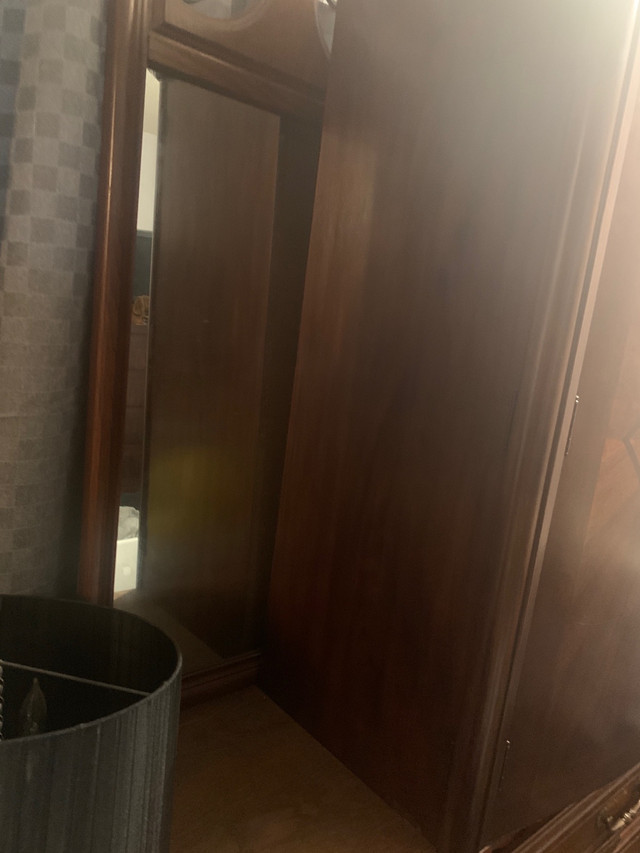 Solid wood Dresser, Wardrobe and mirrors, pole in wardrobe Dressers