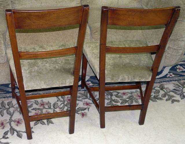 Pair Antique Mahogany Side Chairs.  And Victorian Settee. in Home Décor & Accents in Kingston - Image 3
